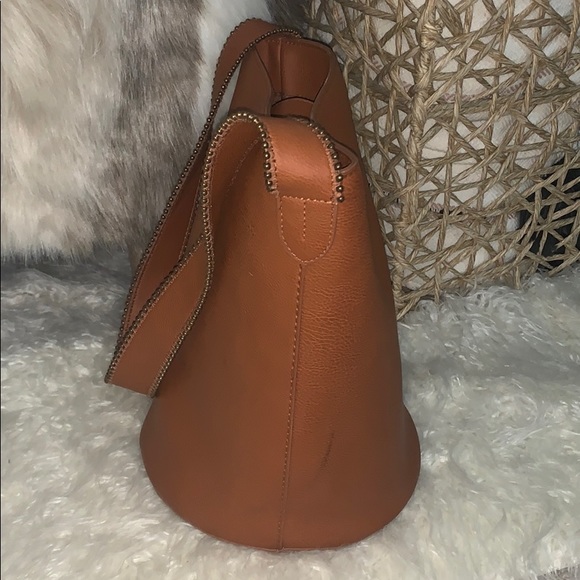 Universal Thread Bucket Bag - Picture 3 of 5